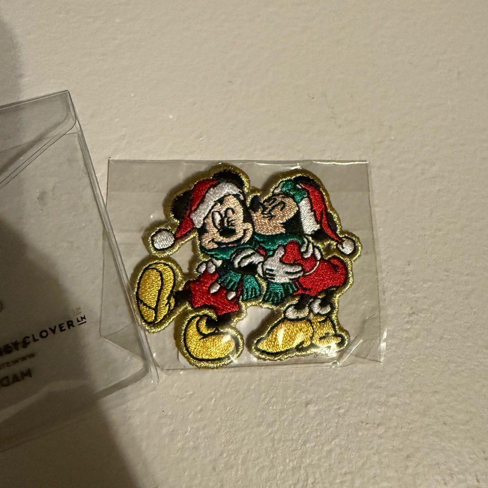 NWT SCL Mickey and Minnie Christmas Patch